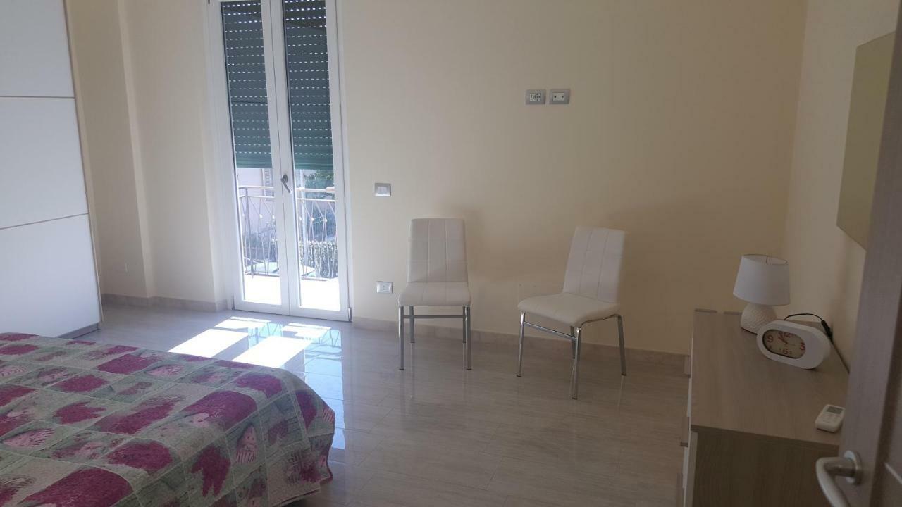 La Casa Del Fornaio Apartment Ciampino Bagian luar foto